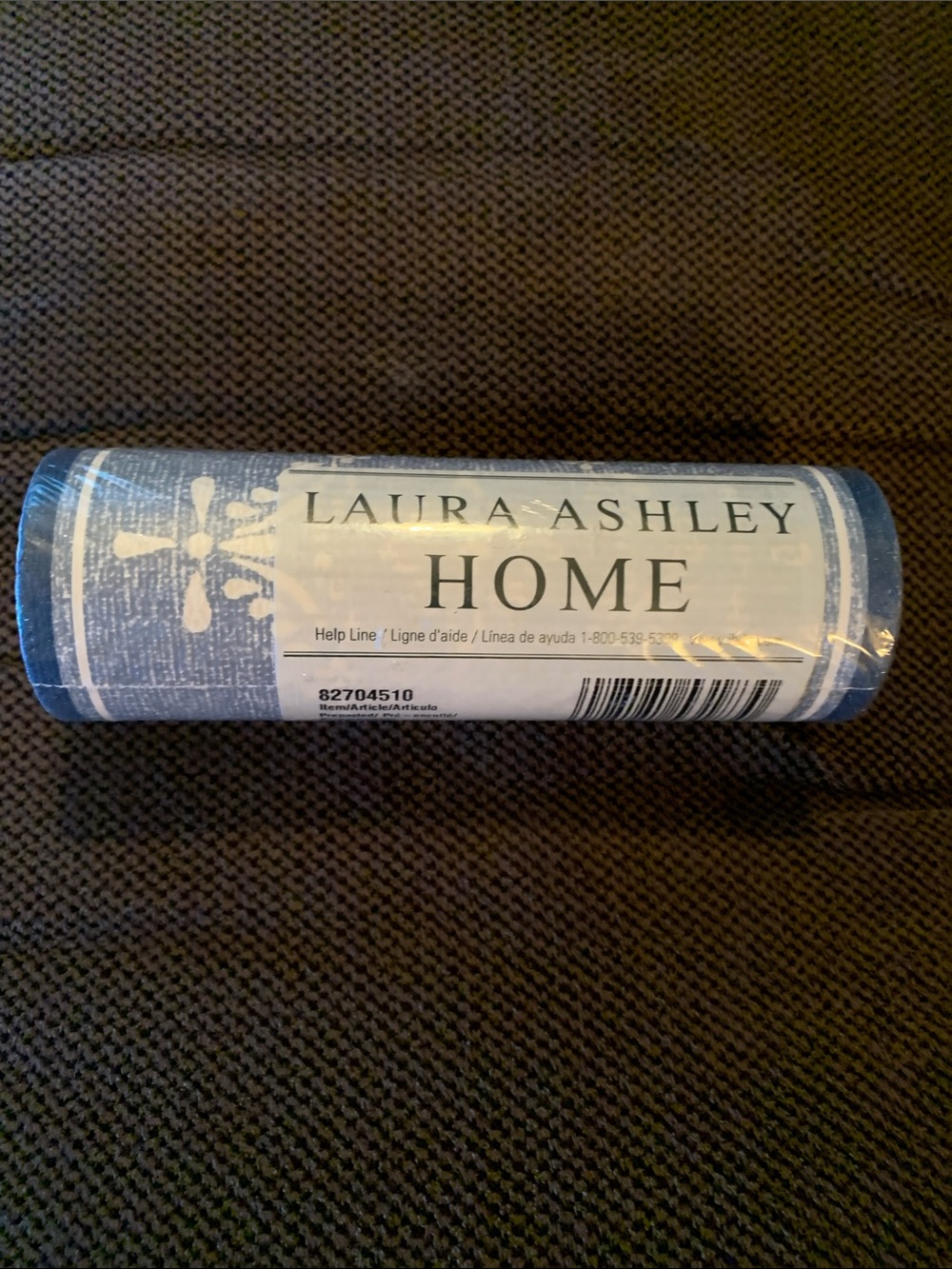 Laura Ashley Home 5” Wallpaper Border
1 unopened roll: 5 yds.